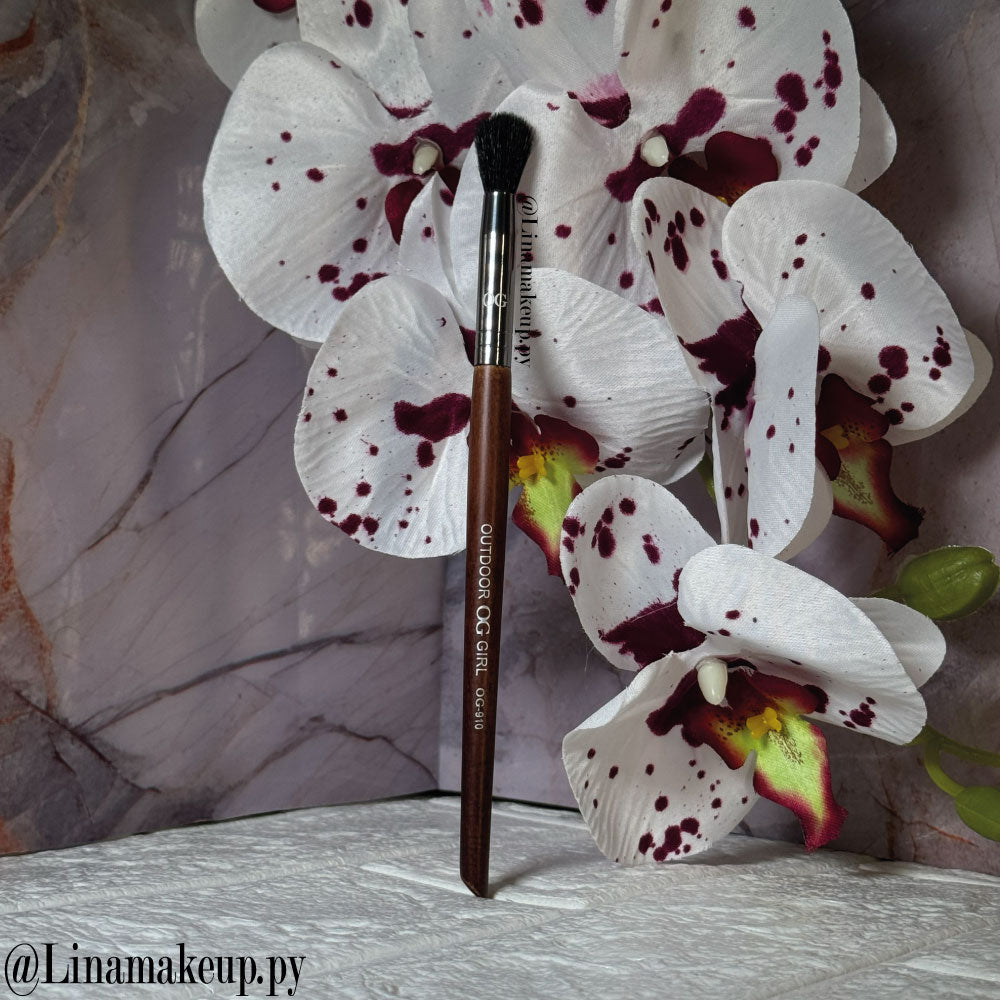 Brocha de ojos tipo difuminador mediano – Blending suave OG-910